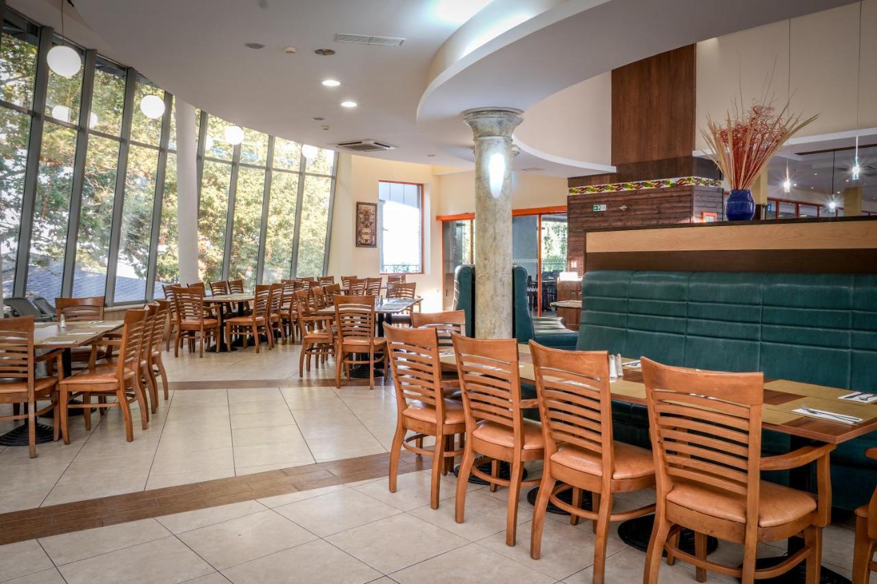Kaliakra Beach Hotel Albena Buitenkant foto